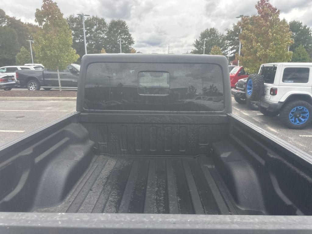 new 2025 Jeep Gladiator car, priced at $54,090