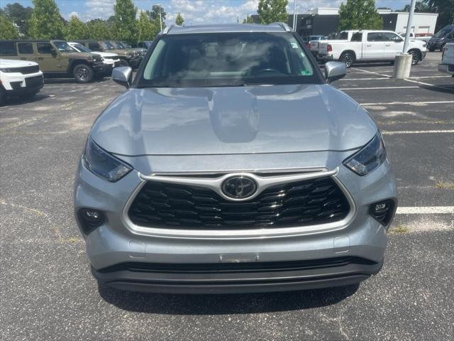 used 2023 Toyota Highlander car, priced at $34,595