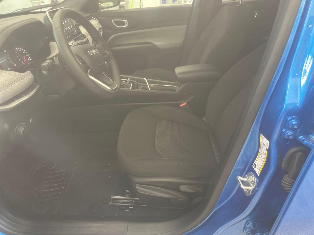new 2025 Jeep Compass car, priced at $28,585