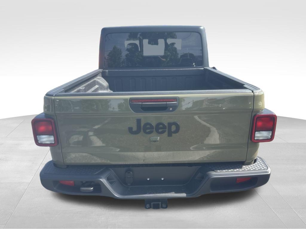 new 2025 Jeep Gladiator car, priced at $47,905