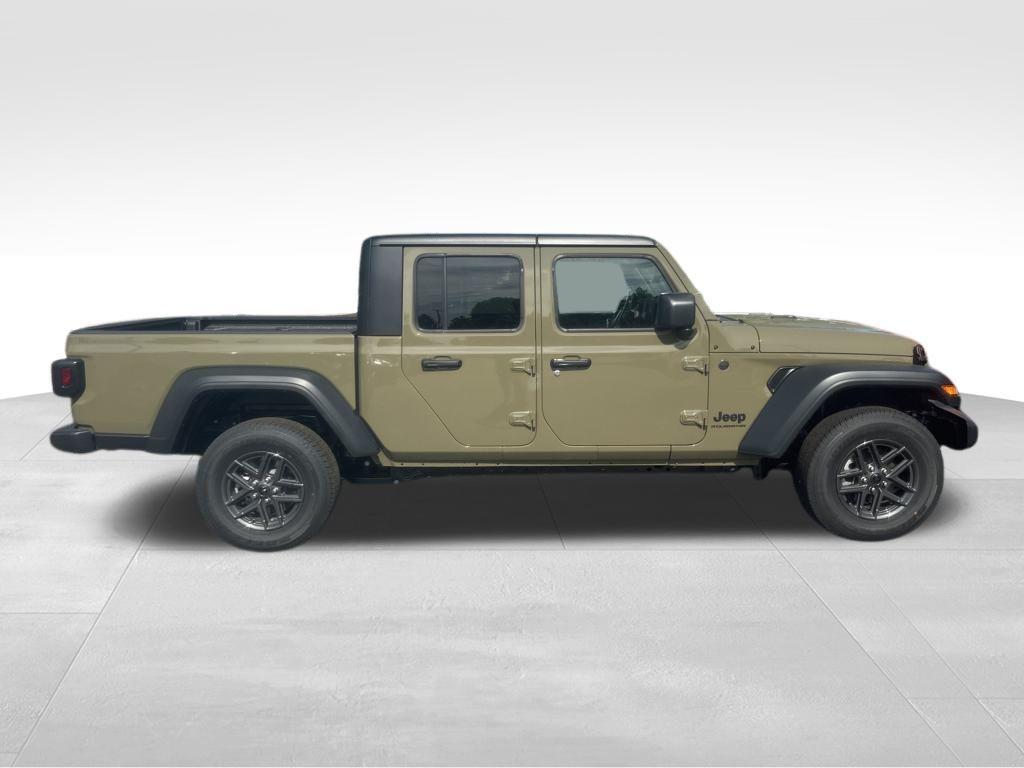 new 2025 Jeep Gladiator car, priced at $47,905