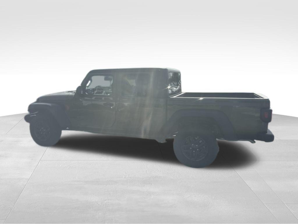 new 2025 Jeep Gladiator car, priced at $47,905