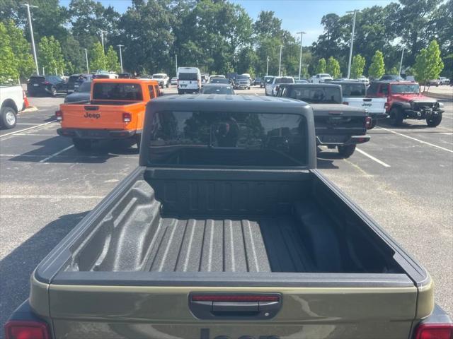 new 2025 Jeep Gladiator car, priced at $47,905
