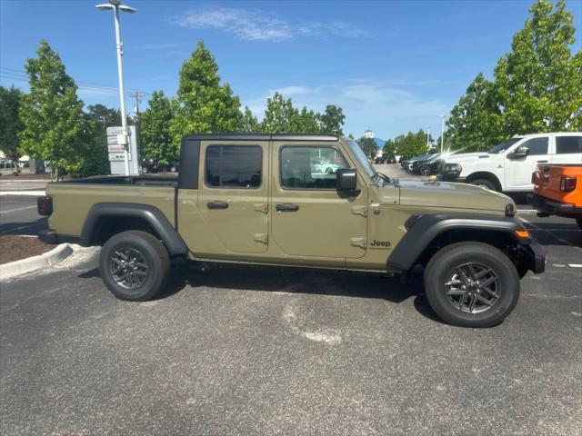 new 2025 Jeep Gladiator car, priced at $47,905