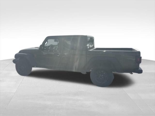 new 2025 Jeep Gladiator car, priced at $47,905