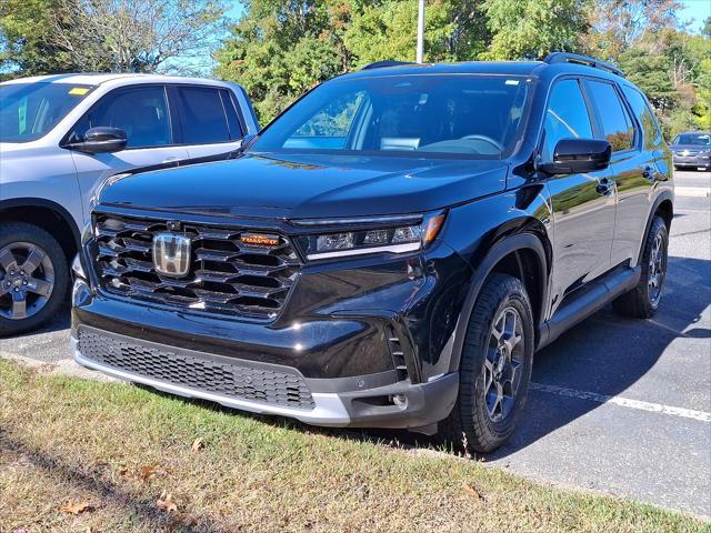 new 2025 Honda Pilot car, priced at $50,795