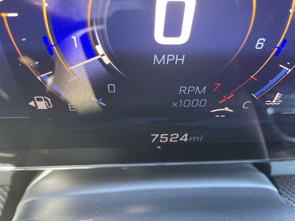 used 2025 Chevrolet Traverse car, priced at $54,990