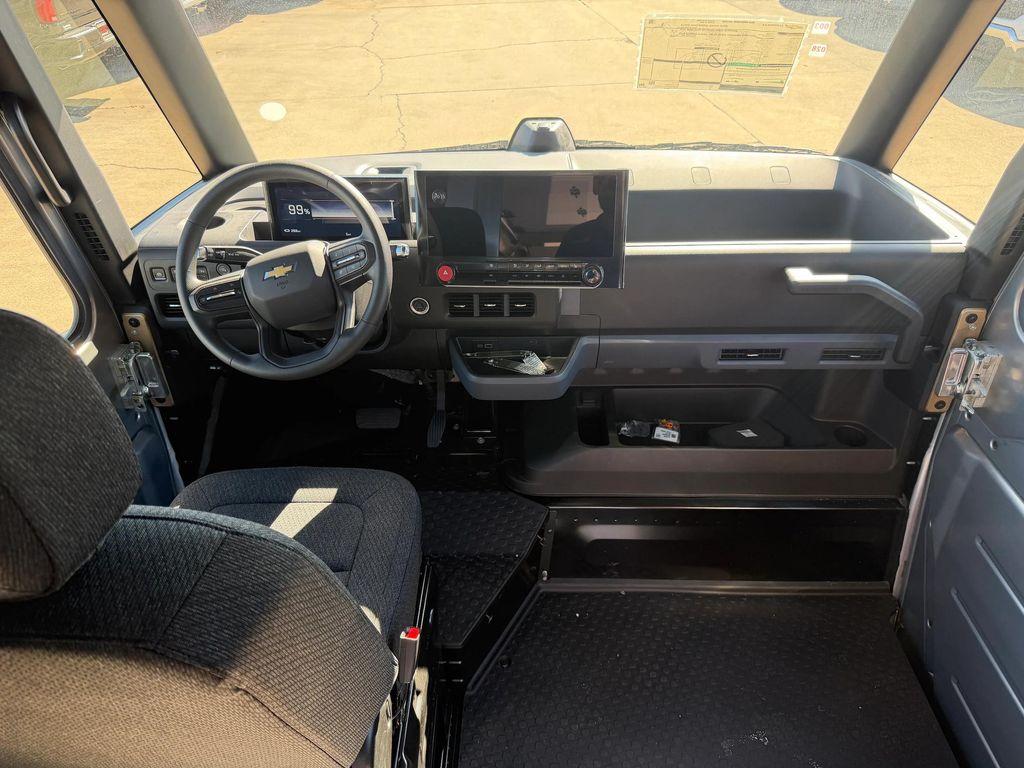 new 2025 Chevrolet BrightDrop 400 car, priced at $59,535