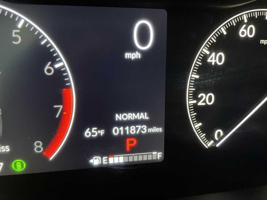 used 2025 Honda Pilot car, priced at $45,990