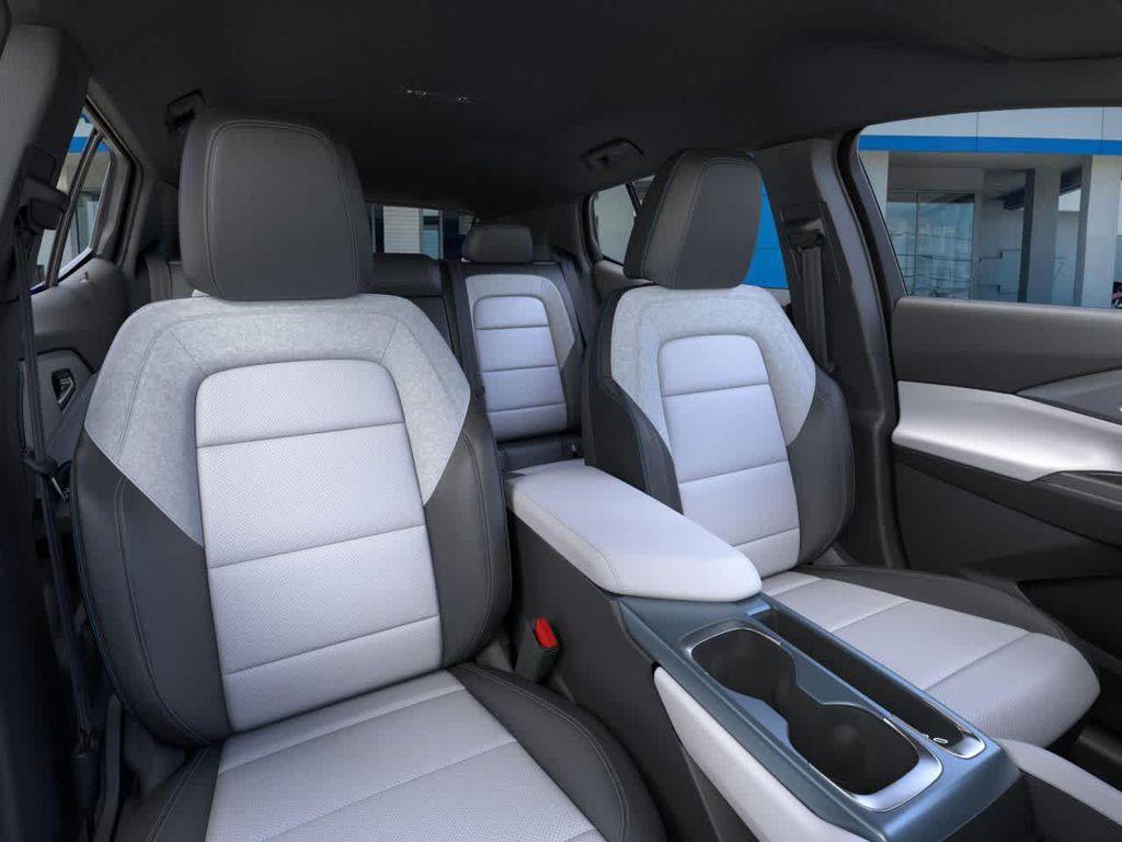 new 2025 Chevrolet Equinox EV car, priced at $40,590
