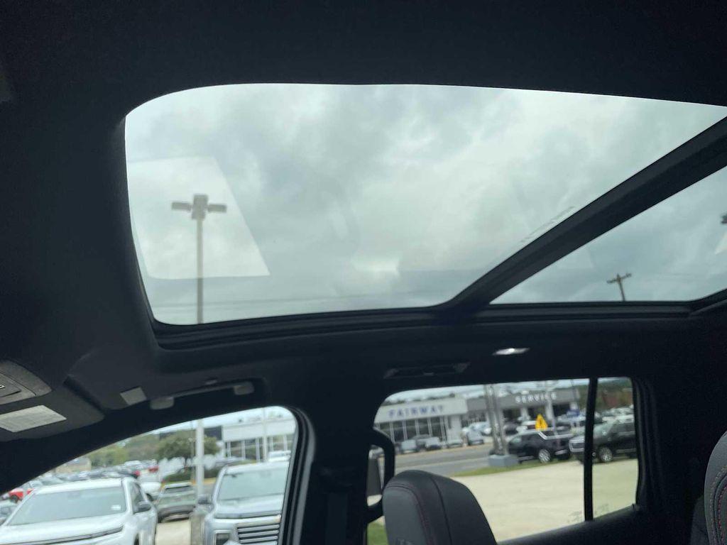 used 2024 Chevrolet Traverse car, priced at $50,990