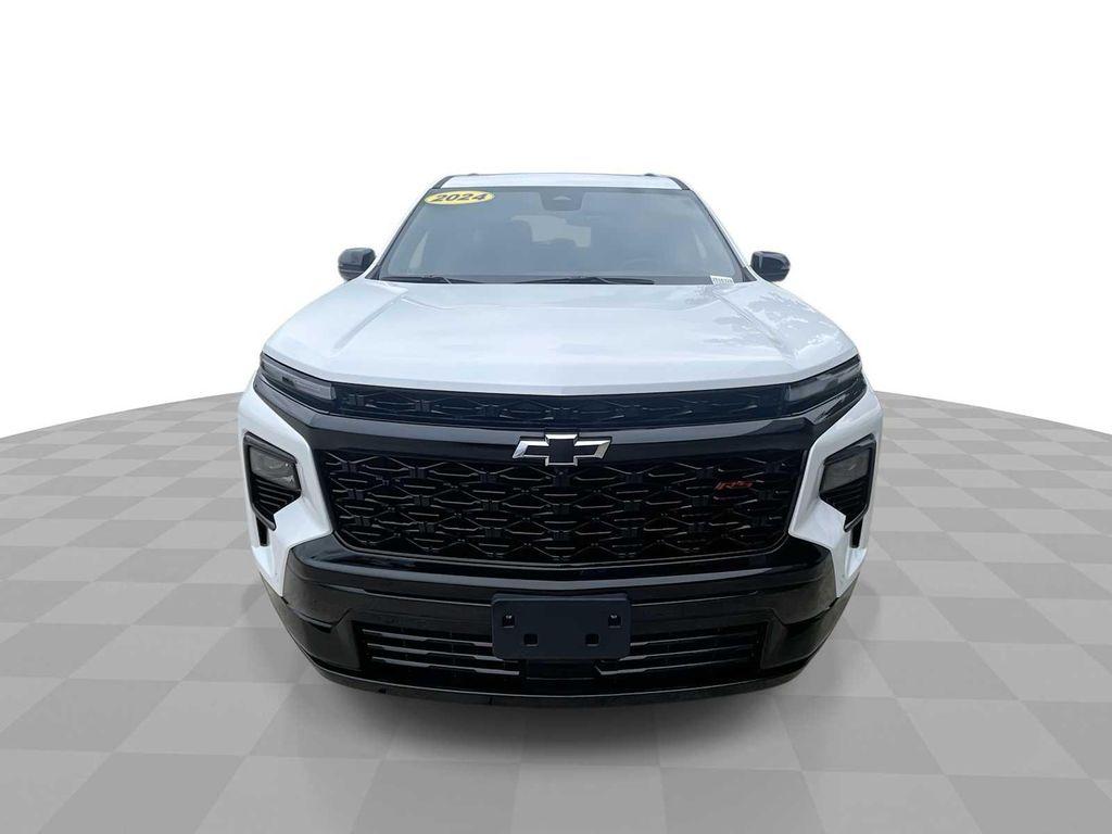 used 2024 Chevrolet Traverse car, priced at $50,990