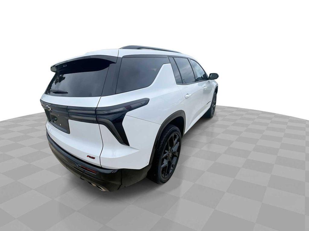 used 2024 Chevrolet Traverse car, priced at $50,990