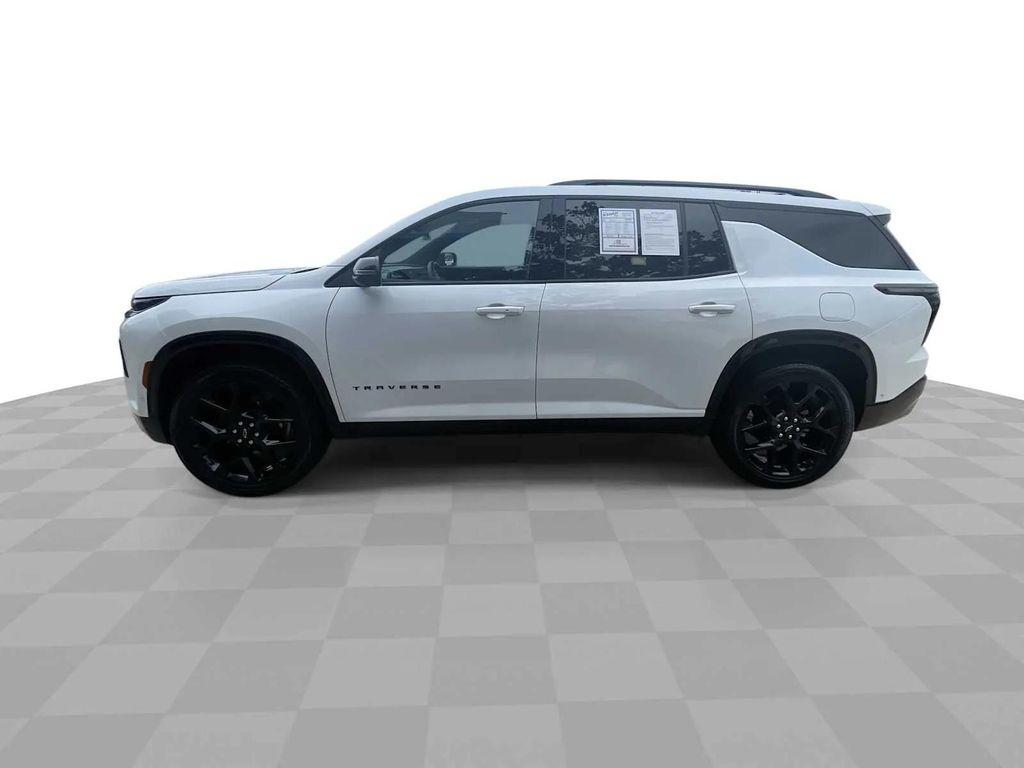 used 2024 Chevrolet Traverse car, priced at $50,990