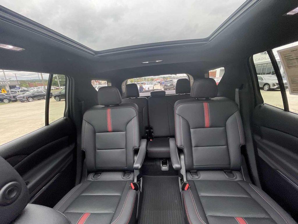 used 2024 Chevrolet Traverse car, priced at $50,990