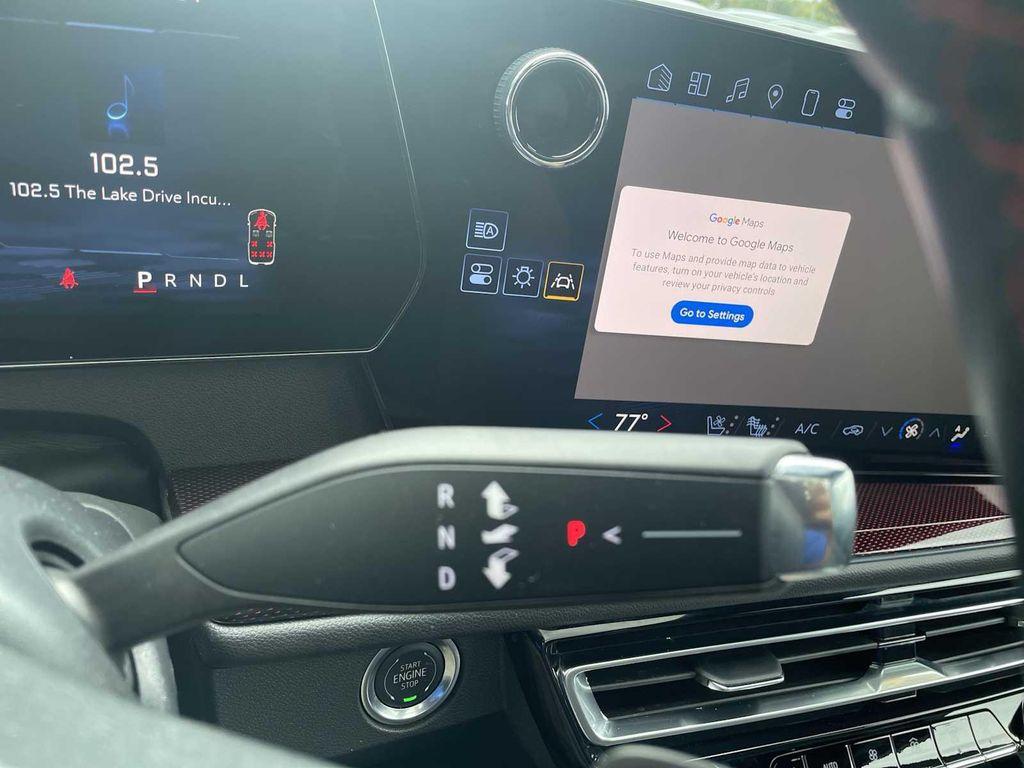 used 2024 Chevrolet Traverse car, priced at $50,990