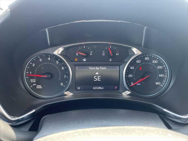 used 2023 Chevrolet Equinox car, priced at $25,990