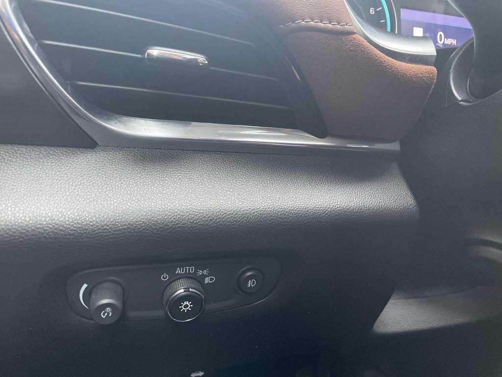 used 2020 Chevrolet Traverse car, priced at $25,990
