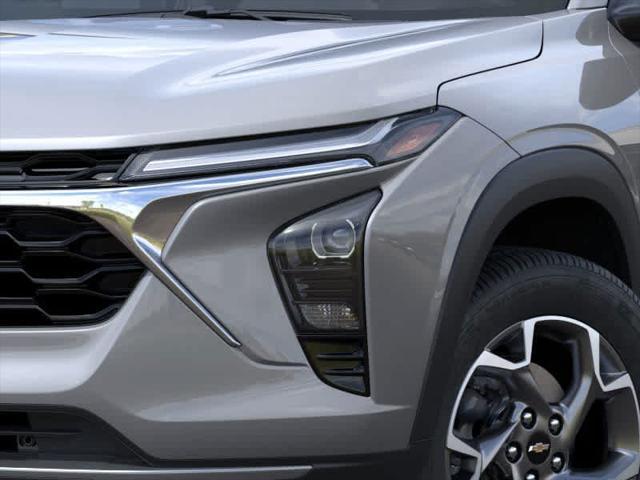 new 2025 Chevrolet Trax car, priced at $25,525