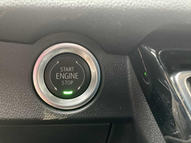 used 2025 Chevrolet Traverse car, priced at $53,990