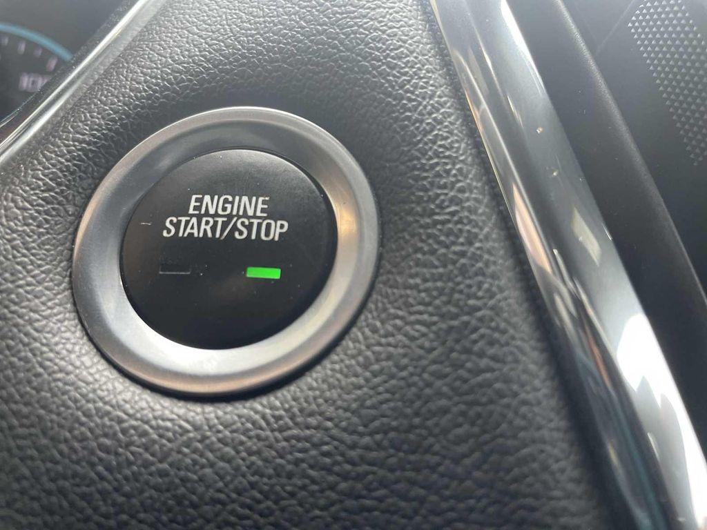 used 2023 Chevrolet Traverse car, priced at $30,990