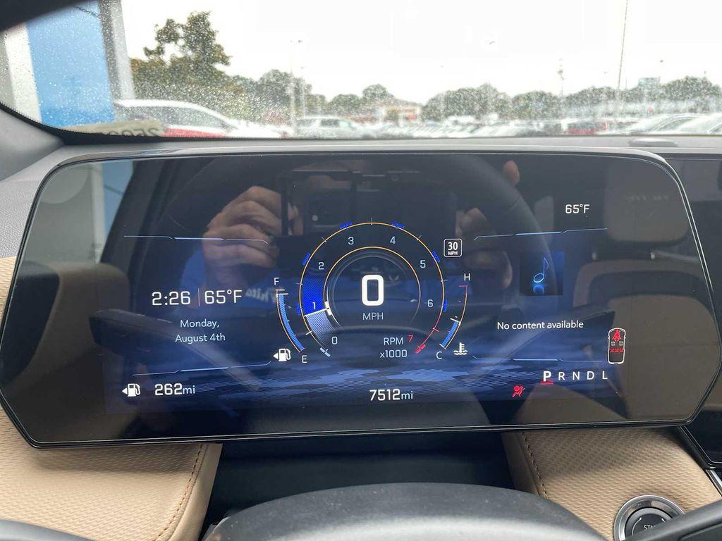 used 2025 Chevrolet Equinox car, priced at $32,990