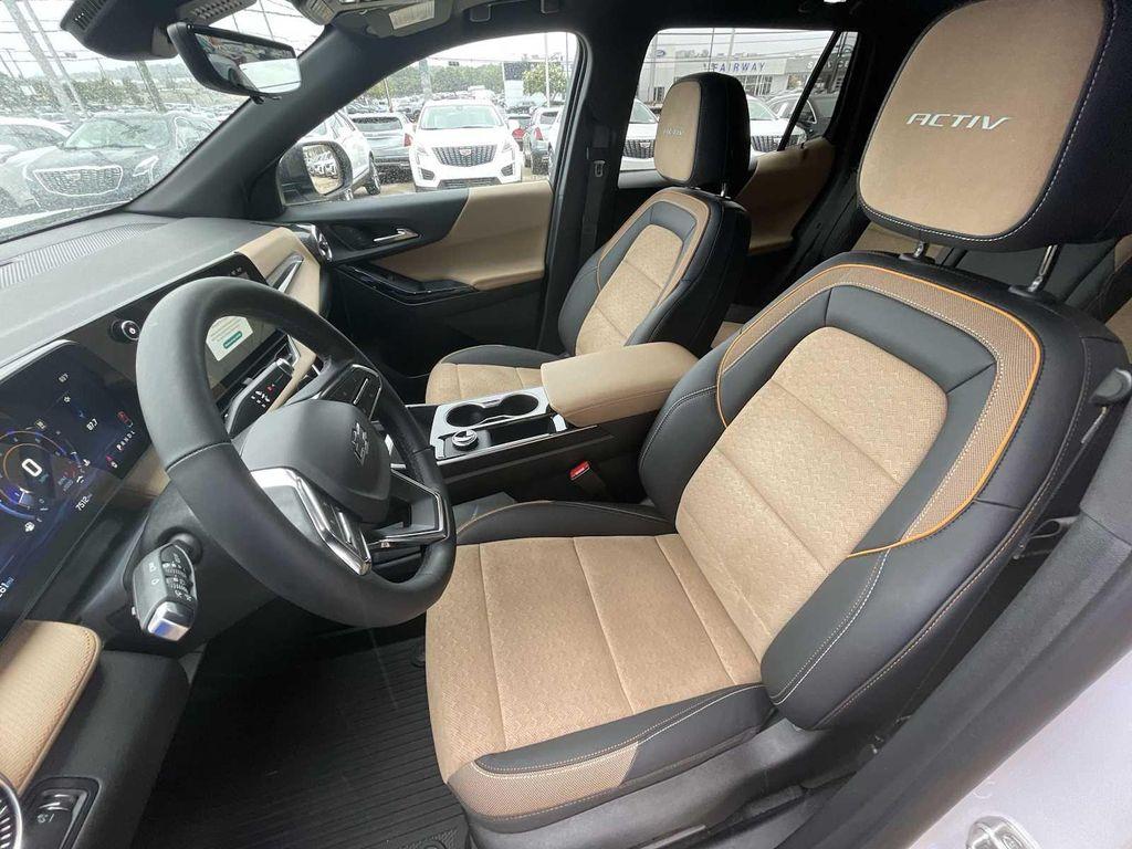 used 2025 Chevrolet Equinox car, priced at $32,990
