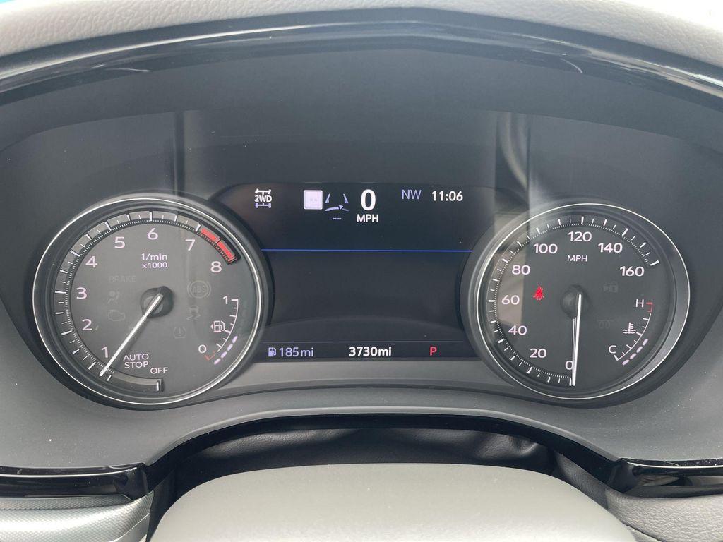 used 2024 Cadillac XT5 car, priced at $49,990