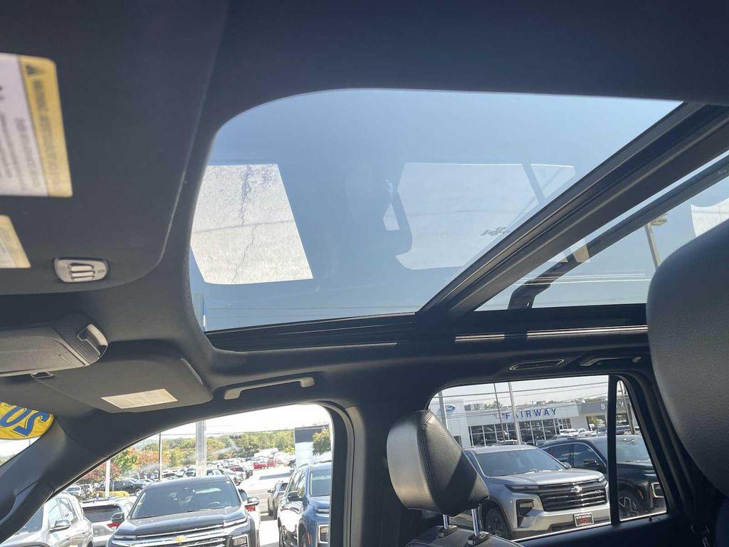 used 2021 Ford Expedition car, priced at $27,990