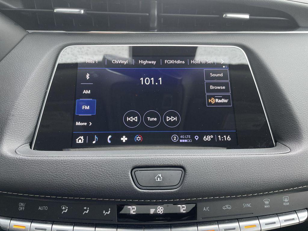 used 2022 Cadillac XT4 car, priced at $33,990