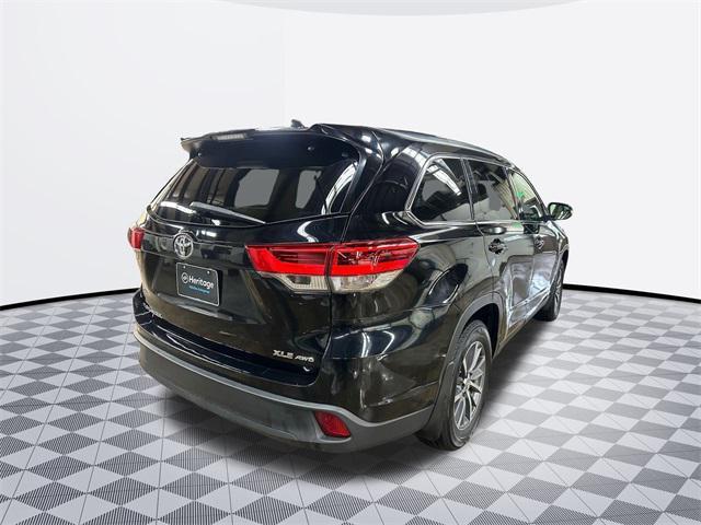 used 2019 Toyota Highlander car, priced at $31,200