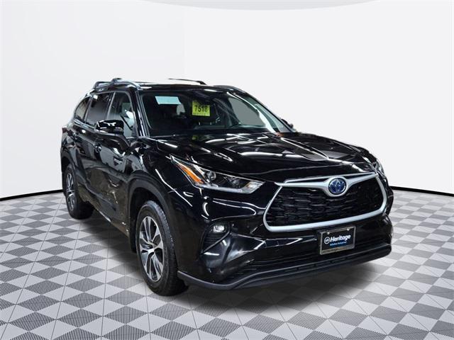 used 2021 Toyota Highlander Hybrid car, priced at $36,677