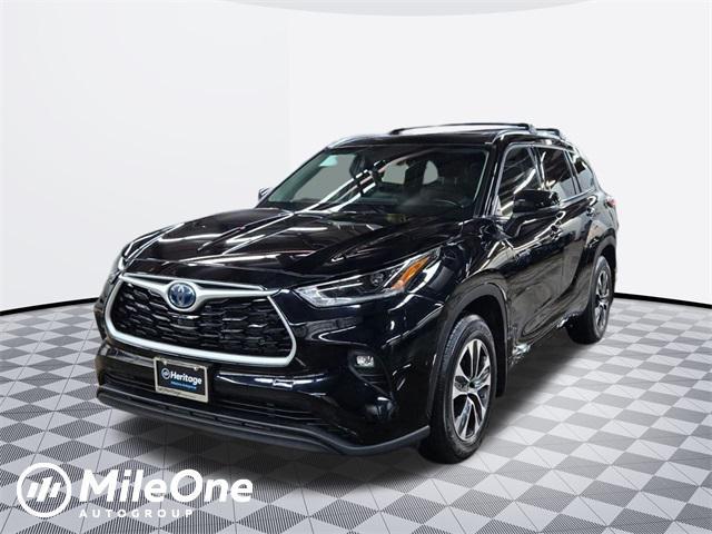 used 2021 Toyota Highlander Hybrid car, priced at $36,677