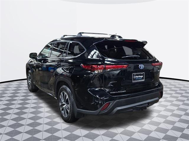 used 2021 Toyota Highlander Hybrid car, priced at $36,677