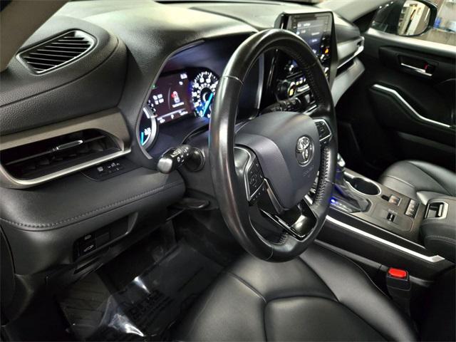 used 2021 Toyota Highlander Hybrid car, priced at $36,677