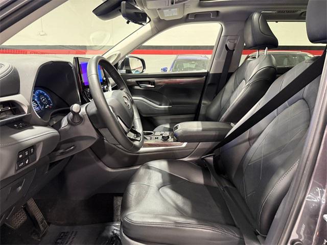 used 2024 Toyota Highlander car, priced at $44,800