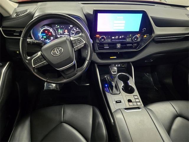 used 2023 Toyota Highlander Hybrid car, priced at $42,353