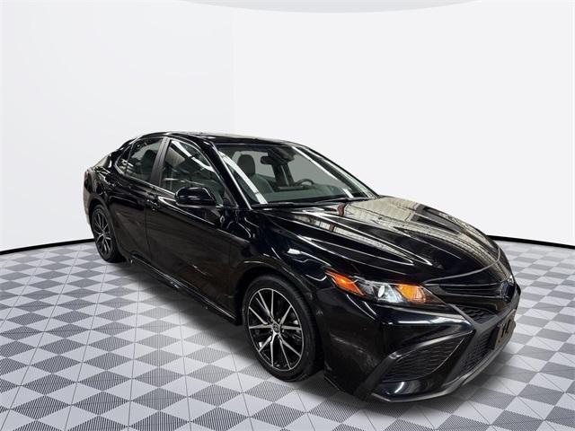 used 2022 Toyota Camry Hybrid car, priced at $27,000