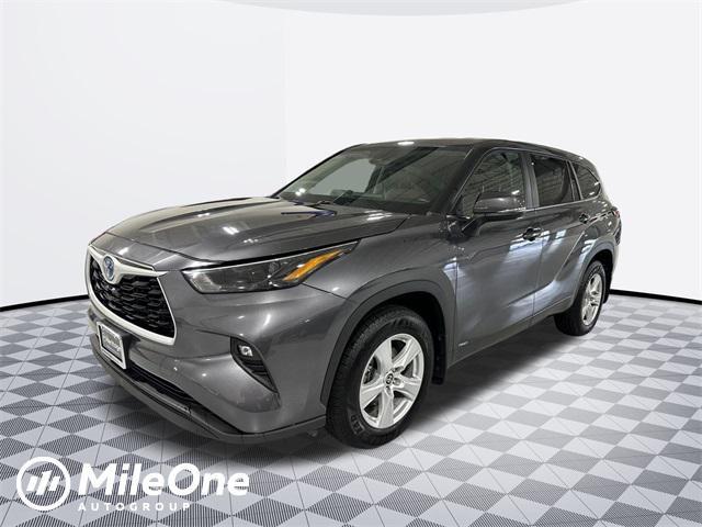 used 2024 Toyota Highlander Hybrid car, priced at $38,577