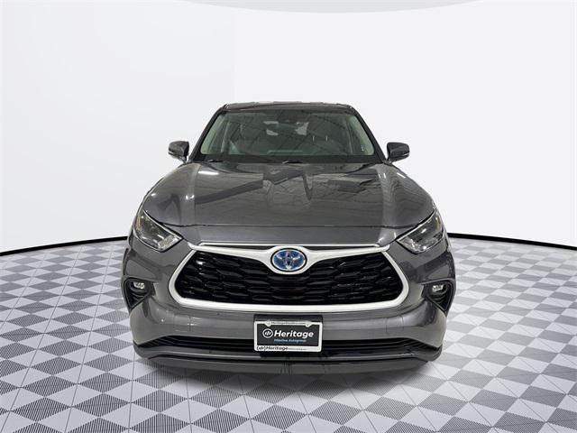 used 2024 Toyota Highlander Hybrid car, priced at $38,577
