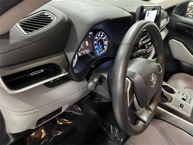 used 2024 Toyota Highlander Hybrid car, priced at $38,577