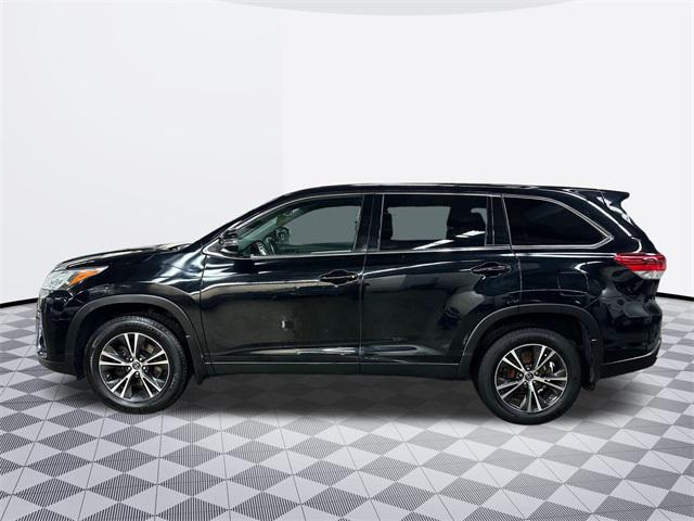 used 2019 Toyota Highlander car, priced at $23,200