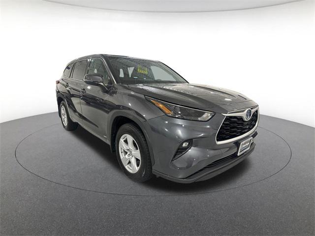 used 2022 Toyota Highlander Hybrid car, priced at $35,400