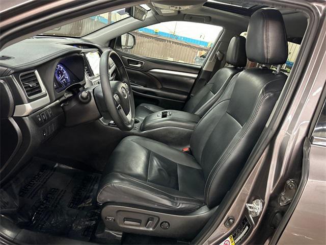 used 2019 Toyota Highlander car, priced at $24,300
