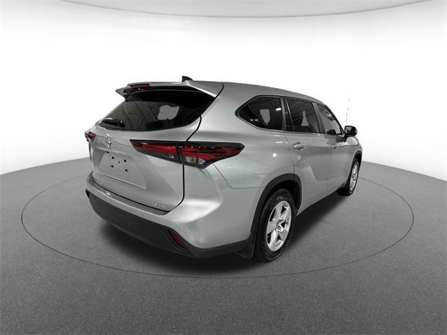 used 2024 Toyota Highlander car, priced at $33,070