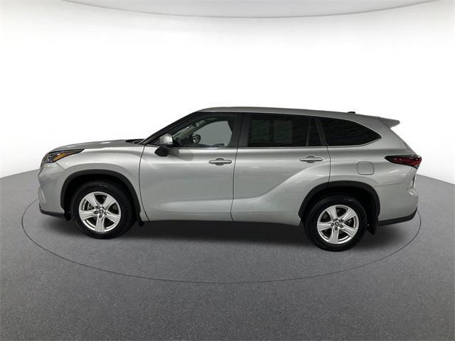 used 2024 Toyota Highlander car, priced at $33,070
