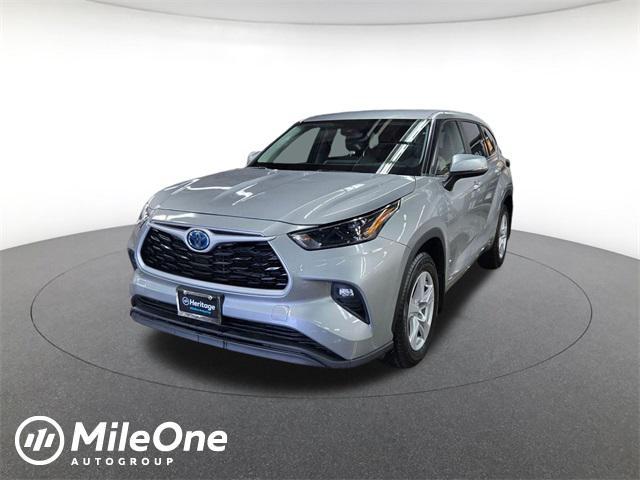 used 2024 Toyota Highlander Hybrid car, priced at $38,800