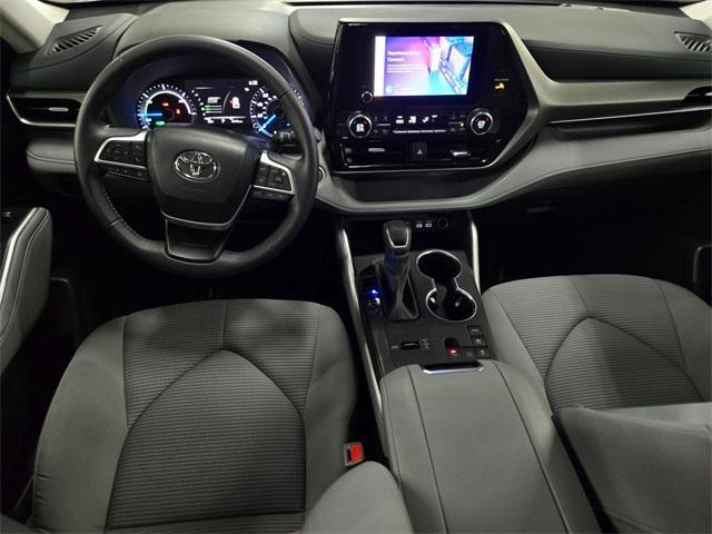 used 2024 Toyota Highlander Hybrid car, priced at $40,877