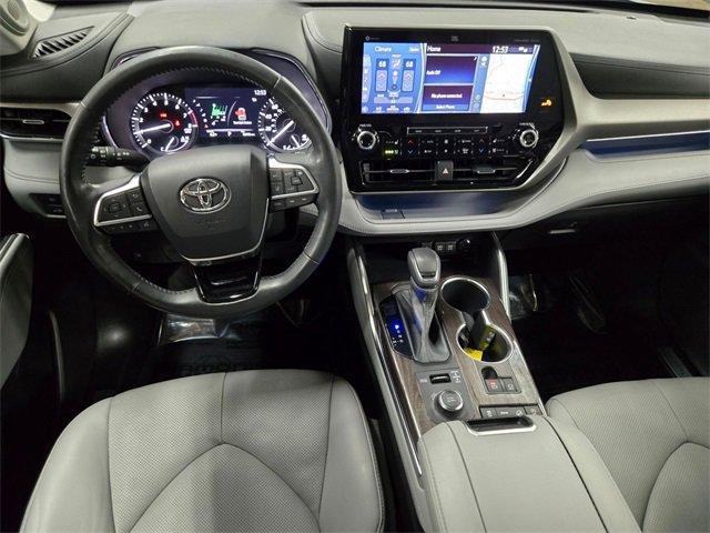 used 2021 Toyota Highlander car, priced at $36,500