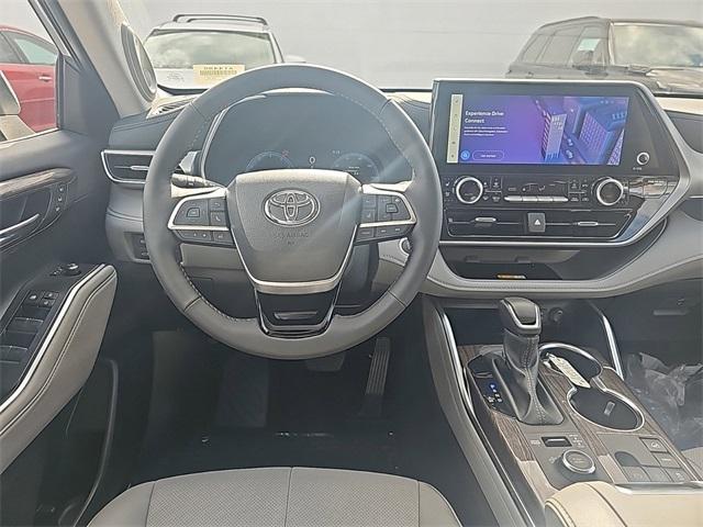 new 2024 Toyota Highlander car, priced at $54,288